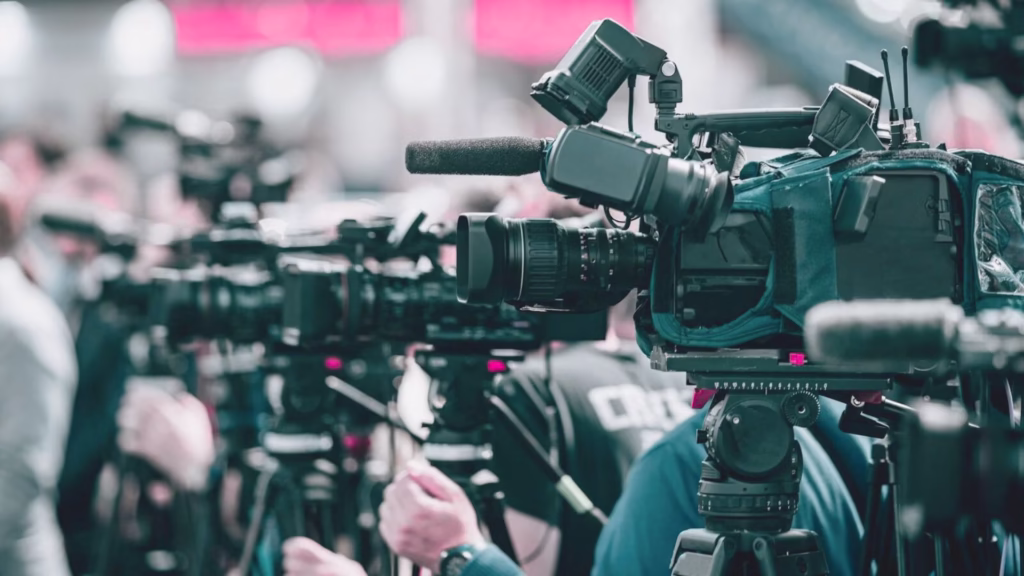 Impact of Social Media on Modern News Reporting
